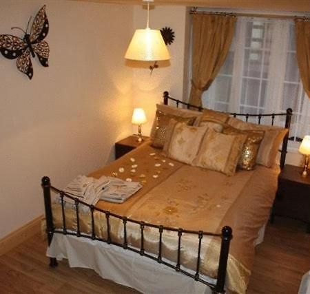 Robertsbridge Retreat At Cornhill Self Catering Apartments Quarto foto
