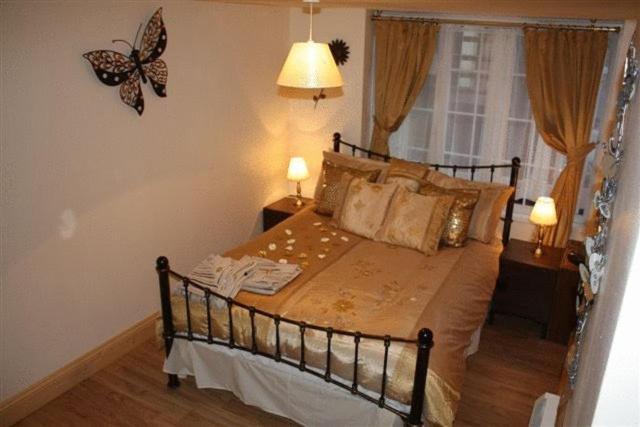 Robertsbridge Retreat At Cornhill Self Catering Apartments Quarto foto